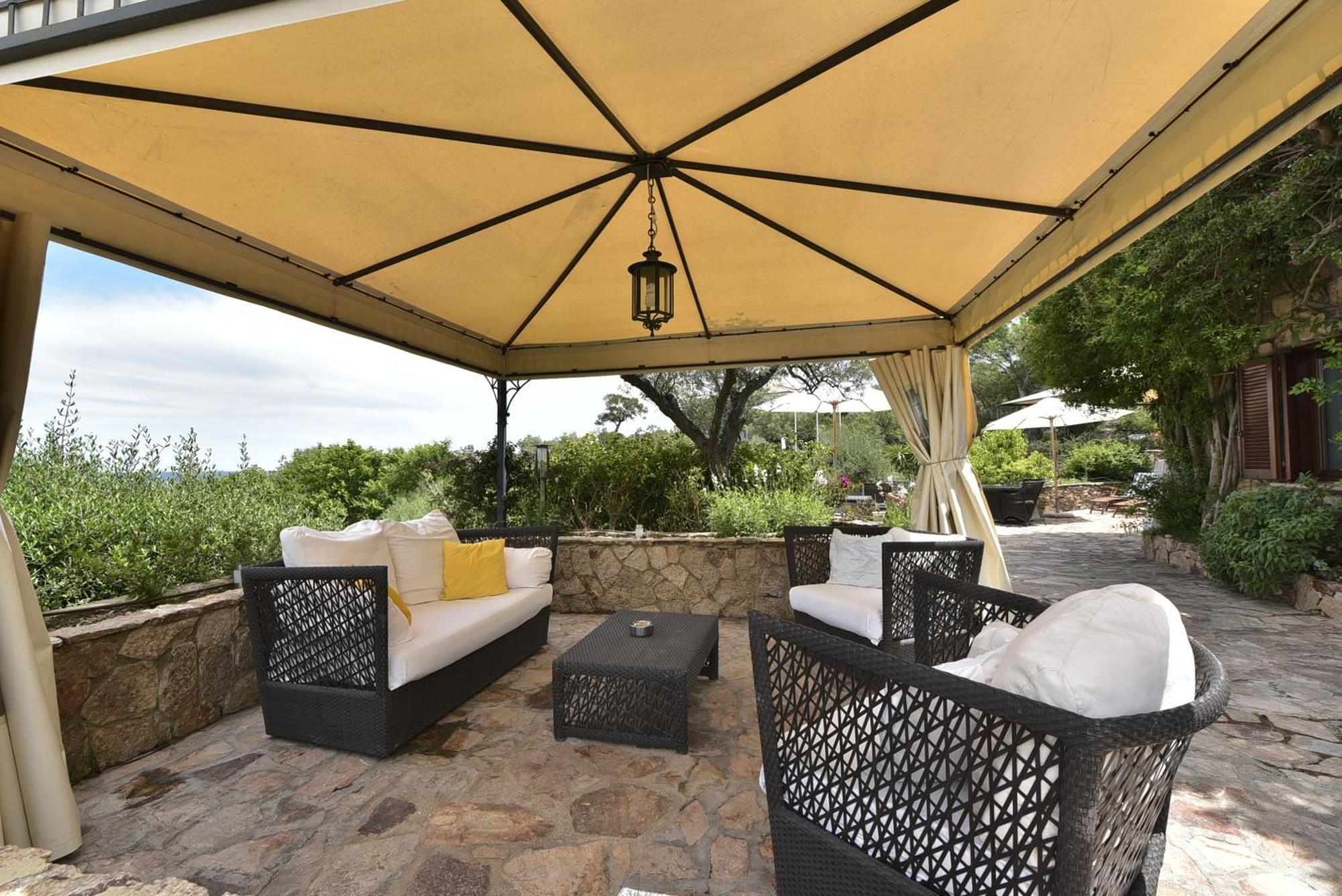 Villa Minda Lodge & View Сан-Теодоро Экстерьер фото